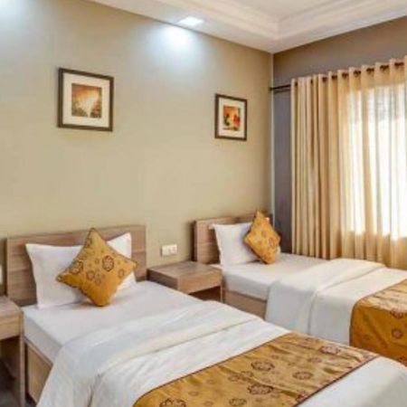Ashok Deluxe Apartments, Marol Andheri East Мумбай Екстериор снимка