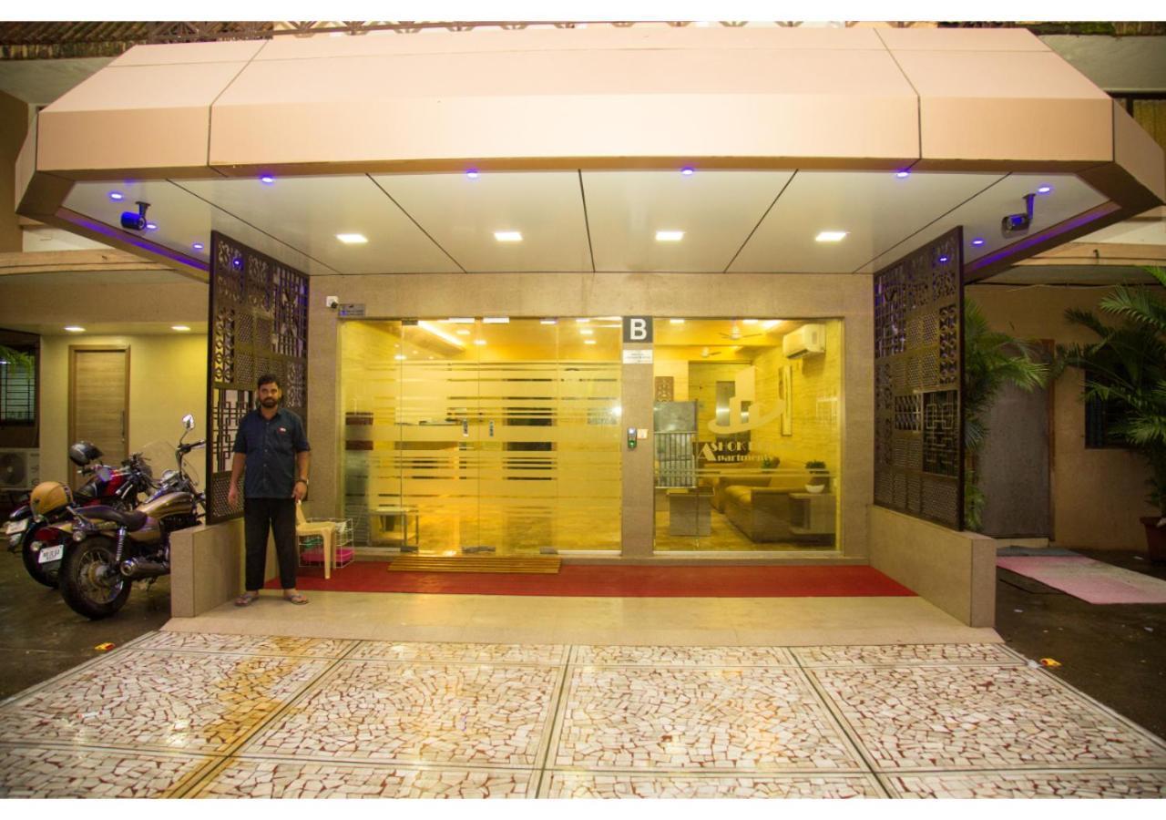 Ashok Deluxe Apartments, Marol Andheri East Мумбай Екстериор снимка