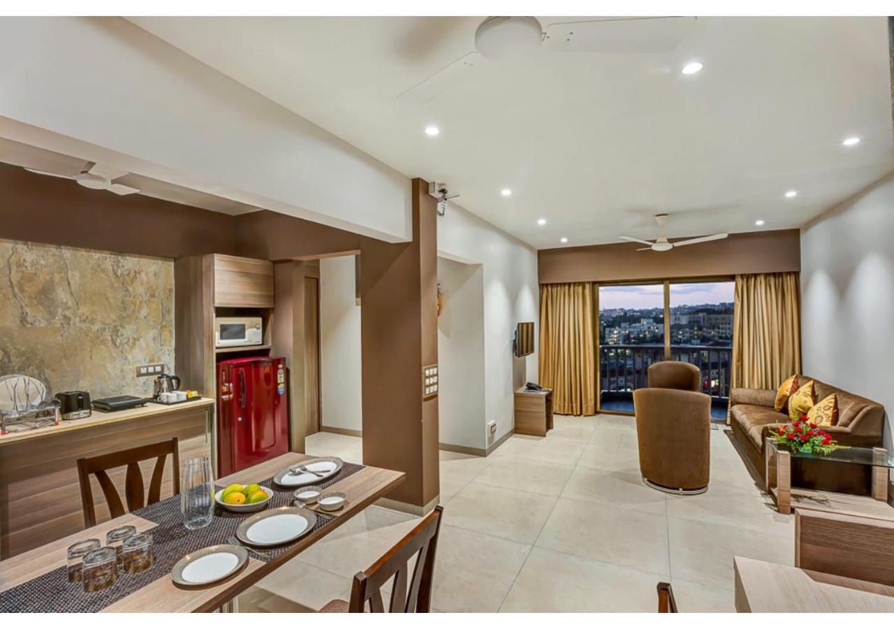 Ashok Deluxe Apartments, Marol Andheri East Мумбай Екстериор снимка